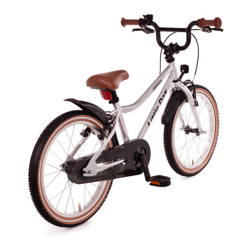 Leichtes 18 Zoll Kinderfahrrad im klassischen Retro-Design – silber mit braunen Details, perfekt für Jungen und Mädchen ab 4,5 Jahren