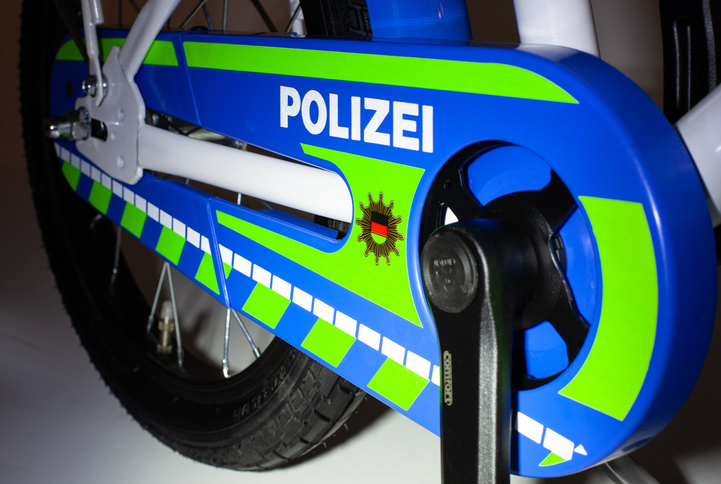 Polizei Kinderfahrrad blau weiß neon