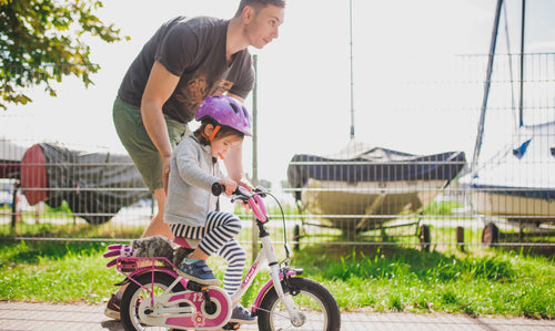 Schritt für Schritt Fahrradfahren lernen